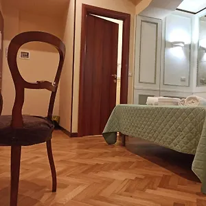 https://popolo-place.it-romehotels.com