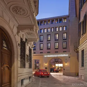 Mandarin Oriental, Otel