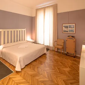 Borgonuovo Uno Apartment