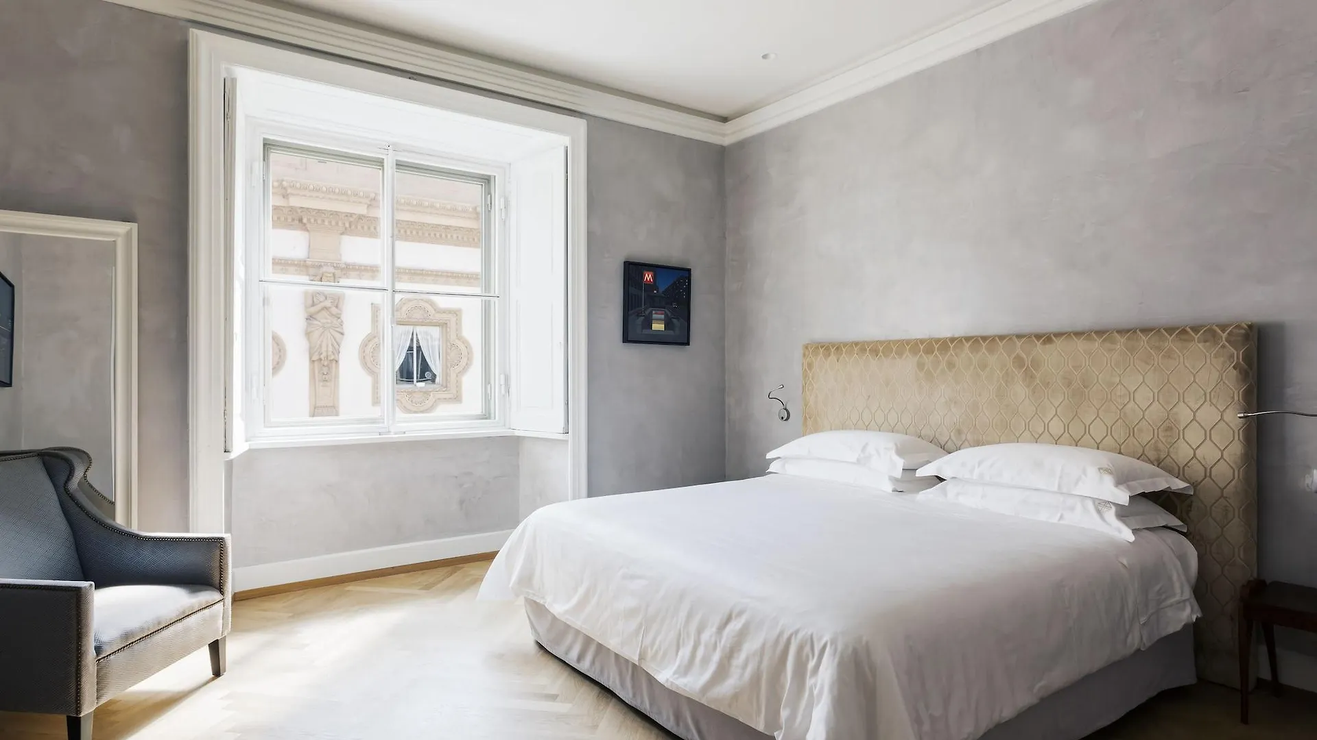 Galleria Vik Milano - Townhouse Galleria - Small Luxury Hotels Of The World 5*, Milan Italy
